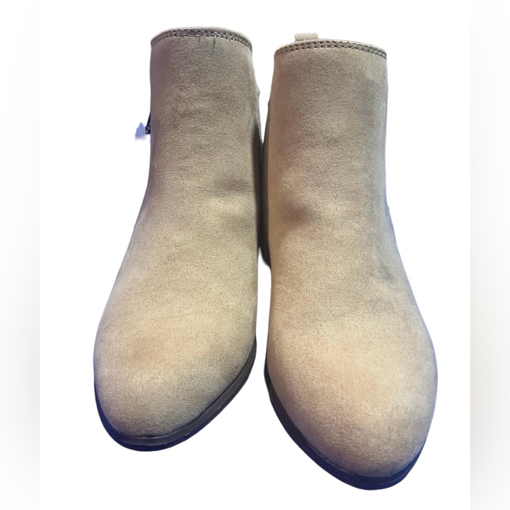 NWT booties - Picture 7 of 7